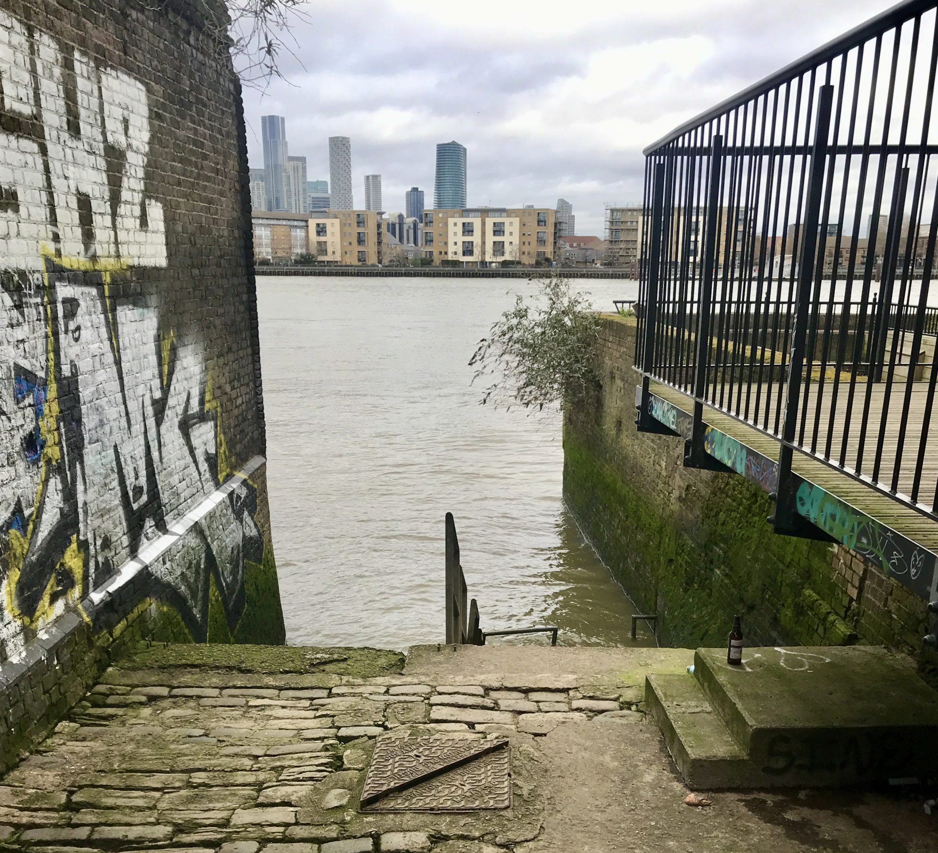 STEPS DOWN TO THE FORESHORE